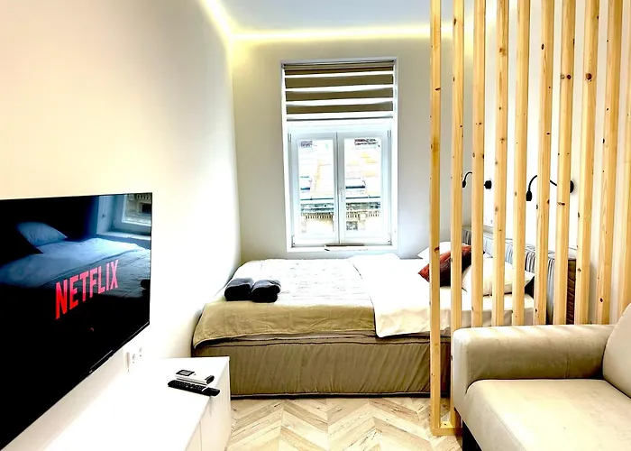 Romantic Apartments - Near Rynok Squere
